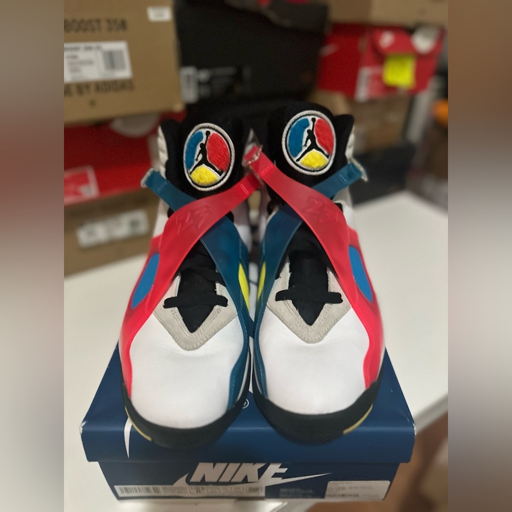 Jordan 8 SP Retro SE
White Multicolor